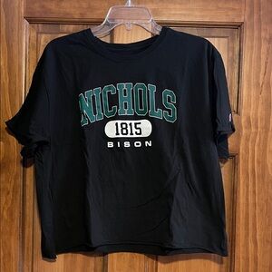 Nichols College Bison 1815 - Crop Tee Shirt Top
Size XL
Great Condition